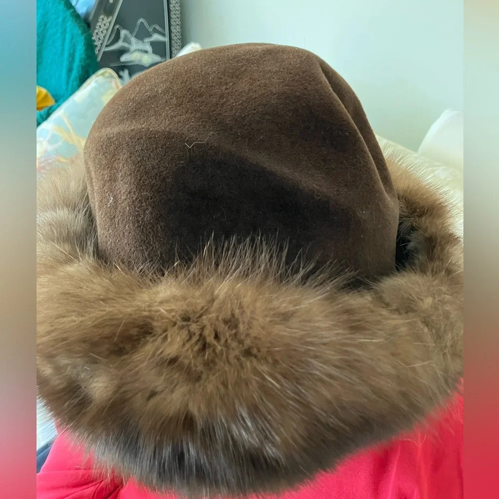 Marshall Brown Hat with Fur Trim - Picture 1 of 3